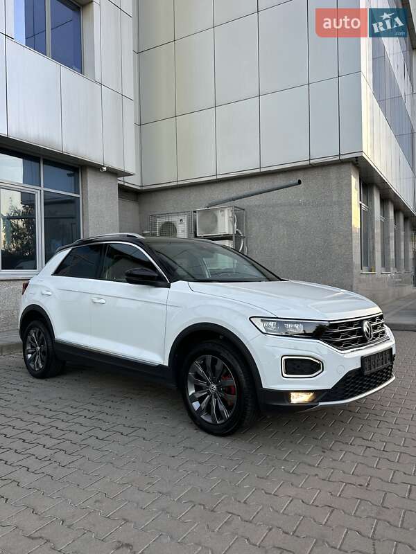 Позашляховик / Кросовер Volkswagen T-Roc 2019 в Києві фото 7 Позашляховик / Кросовер Volkswagen T-Roc 2019 в Києві