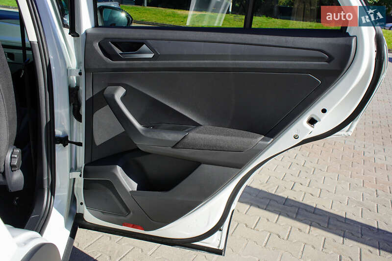 Внедорожник / Кроссовер Volkswagen T-Roc 2025 в Житомире
