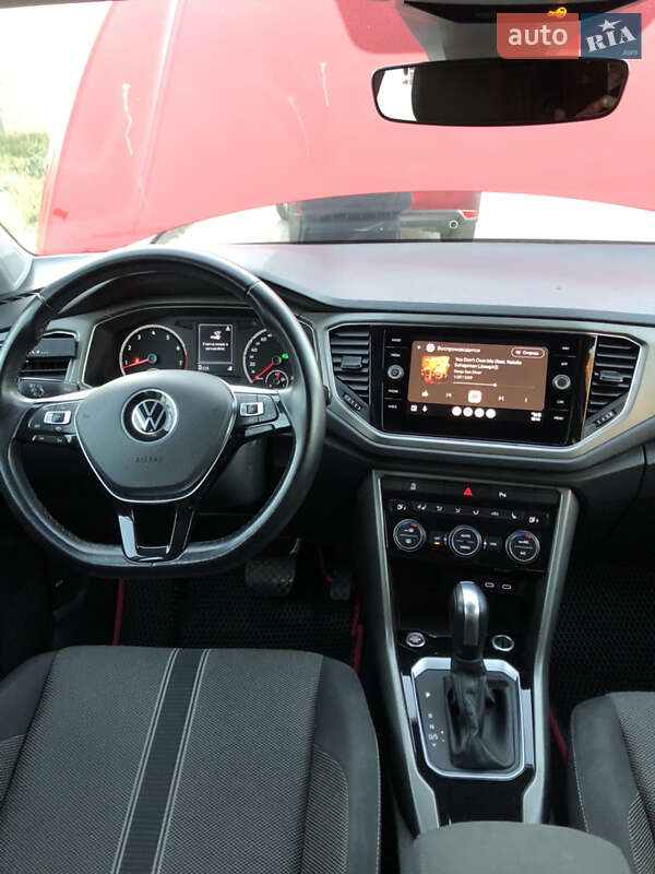 Внедорожник / Кроссовер Volkswagen T-Roc 2021 в Кривом Роге