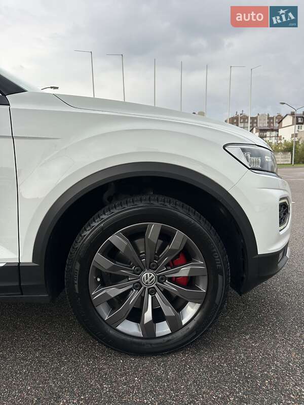 Позашляховик / Кросовер Volkswagen T-Roc 2019 в Києві фото 55 Позашляховик / Кросовер Volkswagen T-Roc 2019 в Києві