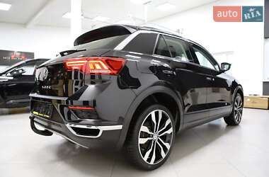 Внедорожник / Кроссовер Volkswagen T-Roc 2020 в 