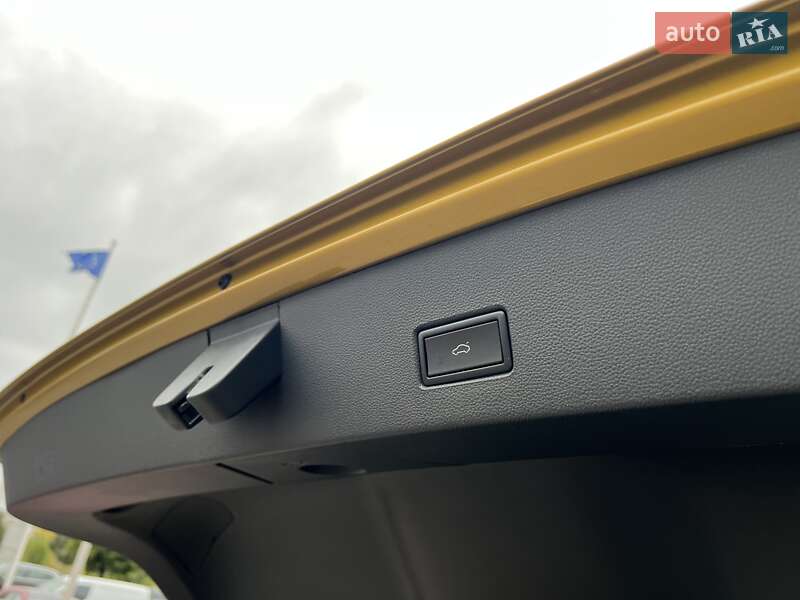 Позашляховик / Кросовер Volkswagen T-Roc 2019 в Києві