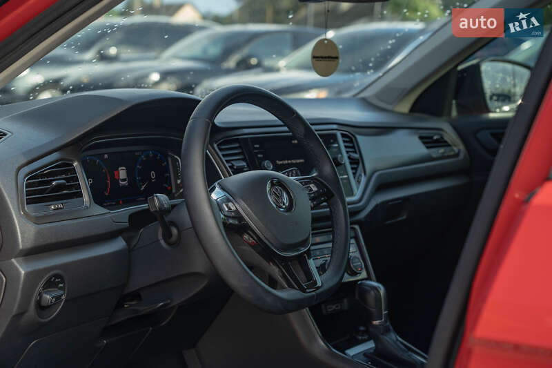 Позашляховик / Кросовер Volkswagen T-Roc 2019 в Чернівцях фото 18 Позашляховик / Кросовер Volkswagen T-Roc 2019 в Чернівцях