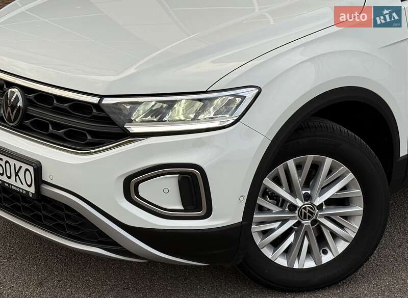 Внедорожник / Кроссовер Volkswagen T-Roc 2023 в Киеве фото 19 Внедорожник / Кроссовер Volkswagen T-Roc 2023 в Киеве