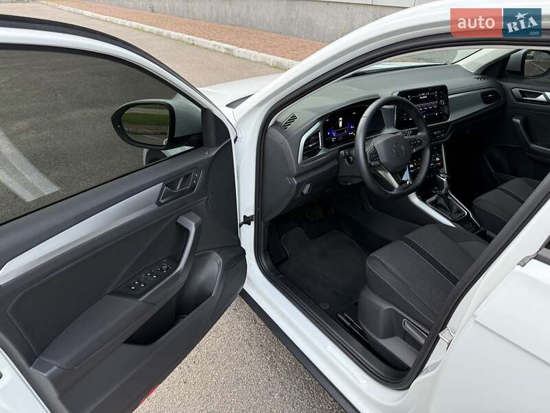 Внедорожник / Кроссовер Volkswagen T-Roc 2023 в Киеве фото 38 Внедорожник / Кроссовер Volkswagen T-Roc 2023 в Киеве