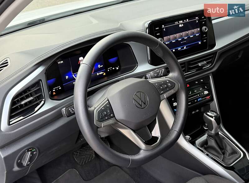 Внедорожник / Кроссовер Volkswagen T-Roc 2023 в Киеве фото 41 Внедорожник / Кроссовер Volkswagen T-Roc 2023 в Киеве