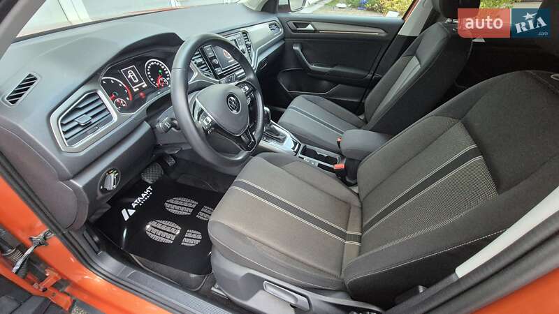 Внедорожник / Кроссовер Volkswagen T-Roc 2020 в Киеве