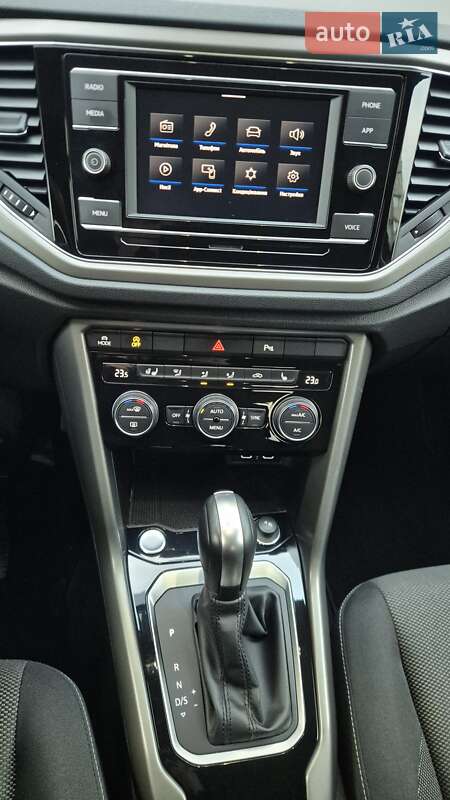 Внедорожник / Кроссовер Volkswagen T-Roc 2020 в Киеве