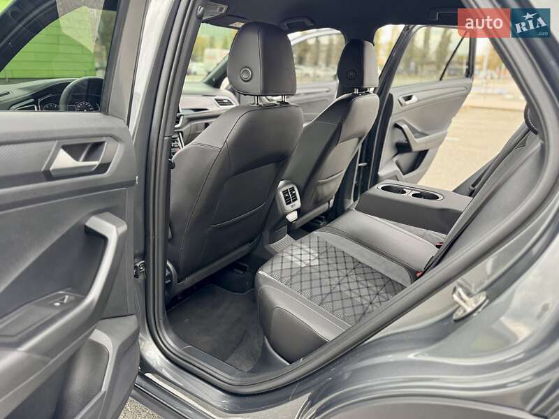 Позашляховик / Кросовер Volkswagen T-Roc 2024 в Києві фото 39 Позашляховик / Кросовер Volkswagen T-Roc 2024 в Києві