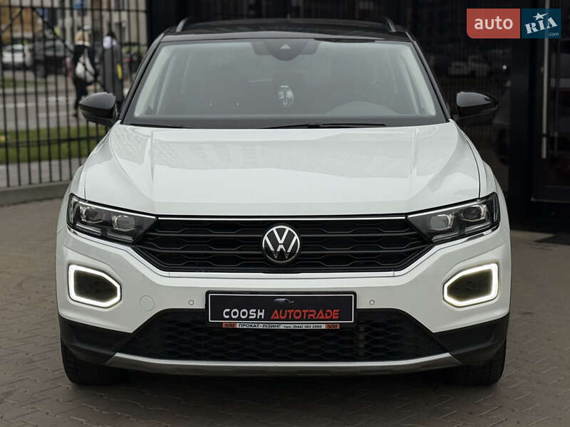 Внедорожник / Кроссовер Volkswagen T-Roc 2021 в Киеве
