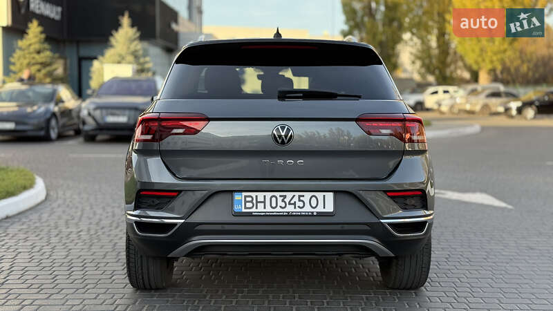 Внедорожник / Кроссовер Volkswagen T-Roc 2021 в Одессе