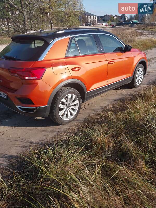 Позашляховик / Кросовер Volkswagen T-Roc 2020 в Києві фото 8 Позашляховик / Кросовер Volkswagen T-Roc 2020 в Києві