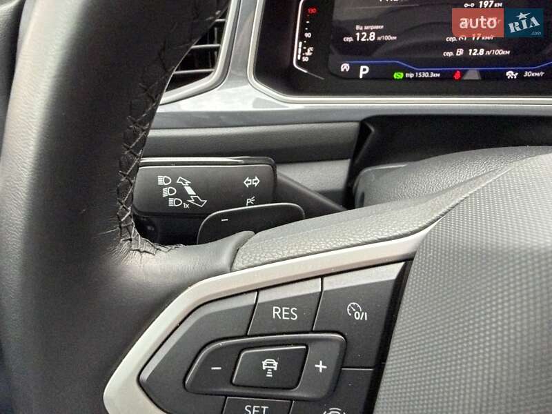 Внедорожник / Кроссовер Volkswagen T-Roc 2022 в Одессе