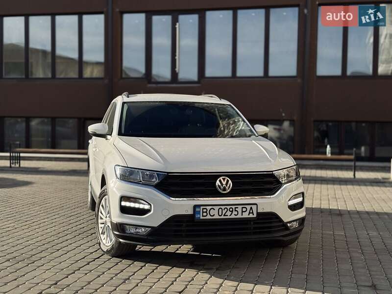 Внедорожник / Кроссовер Volkswagen T-Roc 2017 в Ивано-Франковске