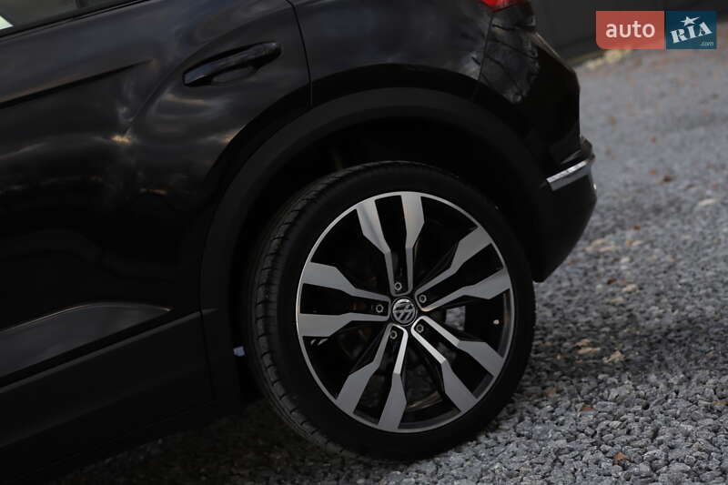 Внедорожник / Кроссовер Volkswagen T-Roc 2019 в Дрогобыче