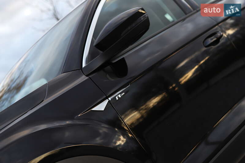 Внедорожник / Кроссовер Volkswagen T-Roc 2019 в Дрогобыче