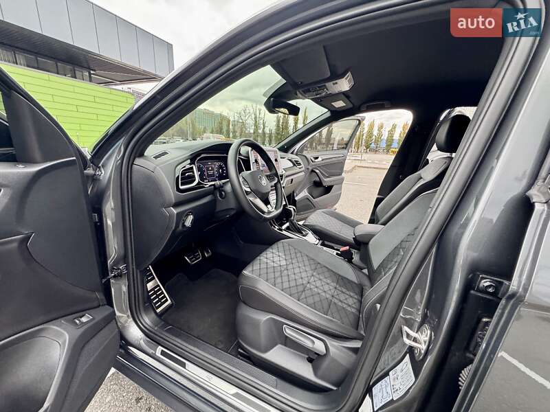 Позашляховик / Кросовер Volkswagen T-Roc 2024 в Києві