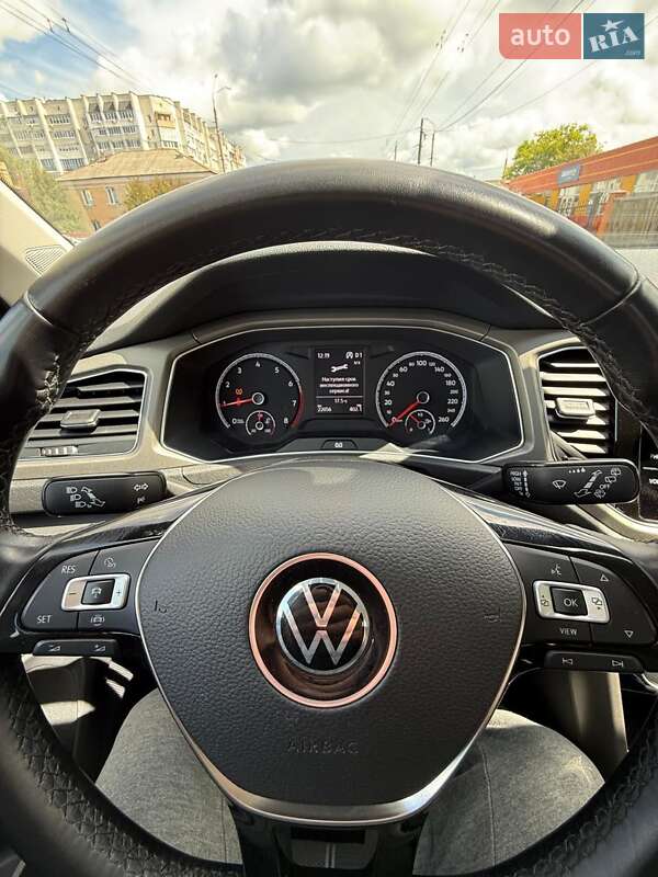 Позашляховик / Кросовер Volkswagen T-Roc 2021 в Чернігові фото 8 Позашляховик / Кросовер Volkswagen T-Roc 2021 в Чернігові