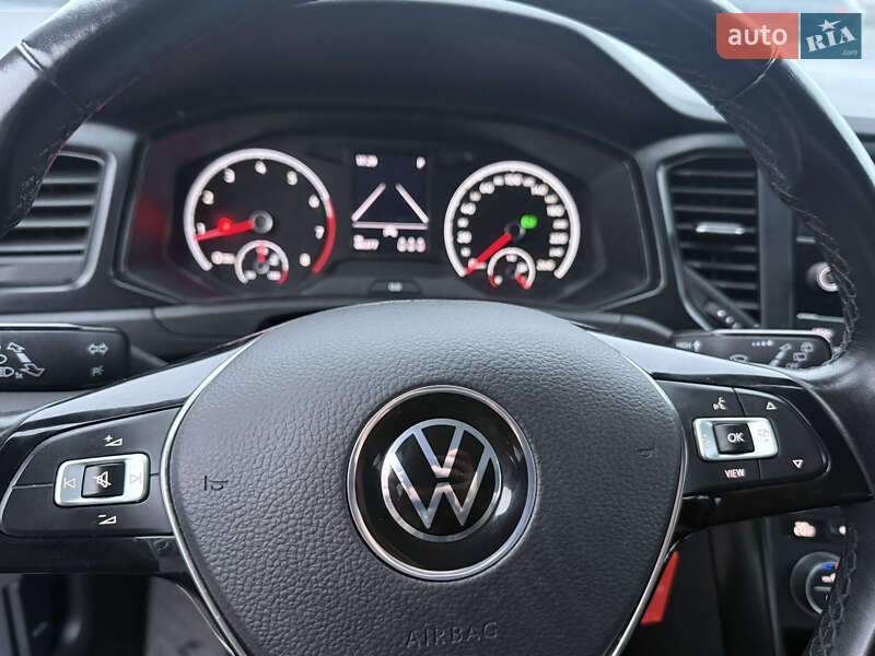 Позашляховик / Кросовер Volkswagen T-Roc 2021 в Хмельницькому