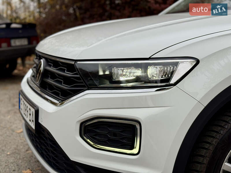 Позашляховик / Кросовер Volkswagen T-Roc 2021 в Дніпрі