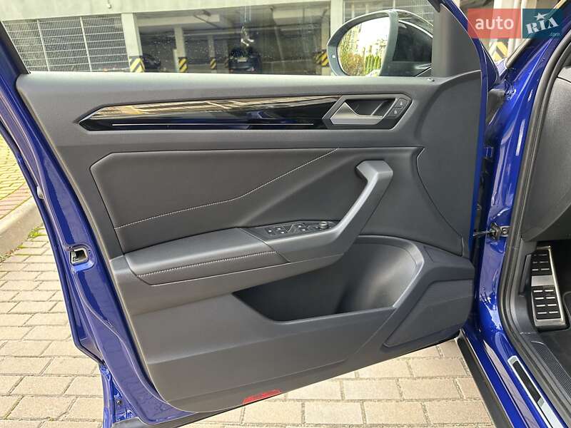 Внедорожник / Кроссовер Volkswagen T-Roc 2022 в Киеве фото 46 Внедорожник / Кроссовер Volkswagen T-Roc 2022 в Киеве