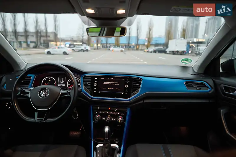 Volkswagen T-Roc 2018 VIN WVGZZZA1ZJV043654 фото оголошення 39 з 85