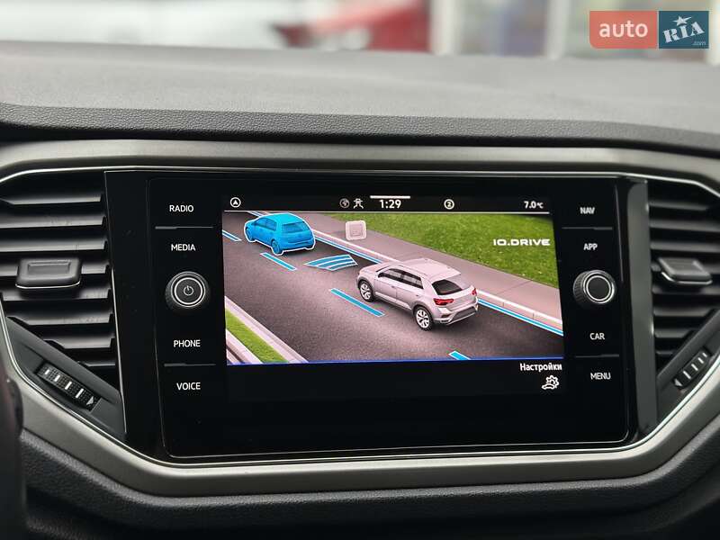 Внедорожник / Кроссовер Volkswagen T-Roc 2021 в Киеве