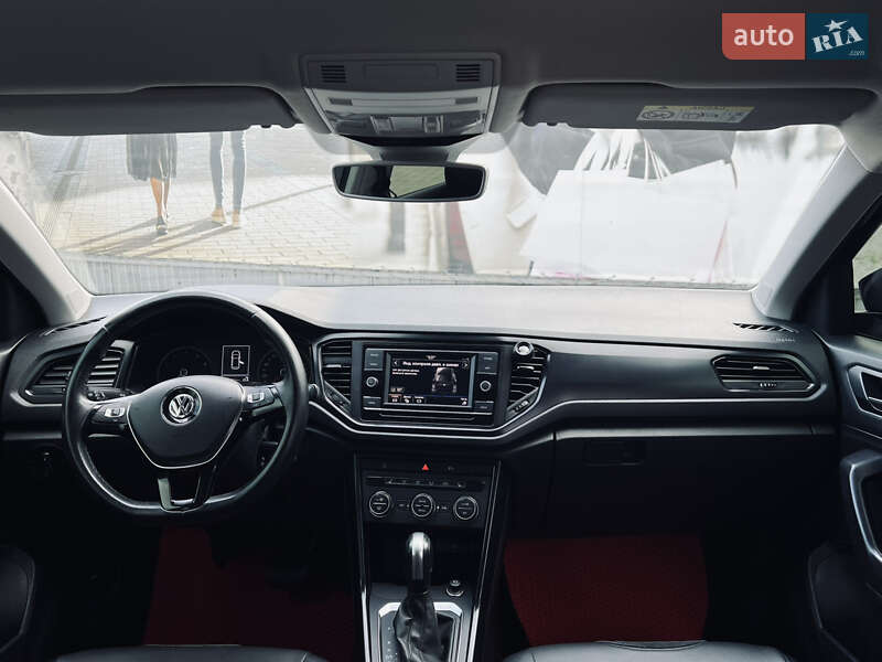 Внедорожник / Кроссовер Volkswagen T-Roc 2019 в Одессе