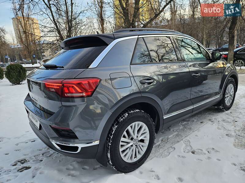 Позашляховик / Кросовер Volkswagen T-Roc 2020 в Києві фото 8 Позашляховик / Кросовер Volkswagen T-Roc 2020 в Києві