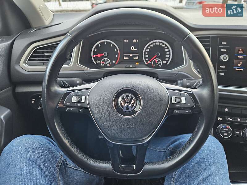 Позашляховик / Кросовер Volkswagen T-Roc 2020 в Києві фото 44 Позашляховик / Кросовер Volkswagen T-Roc 2020 в Києві
