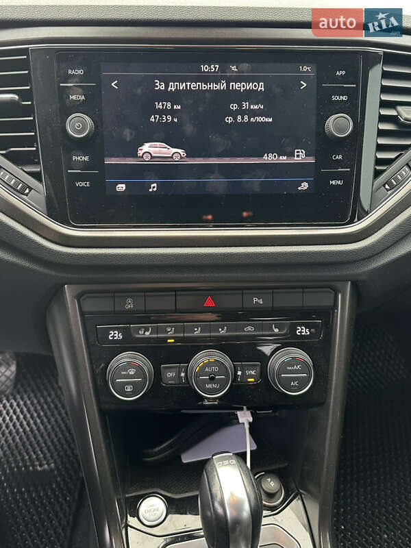 Внедорожник / Кроссовер Volkswagen T-Roc 2019 в Днепре