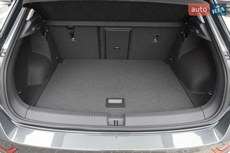 Внедорожник / Кроссовер Volkswagen T-Roc 2023 в Одессе