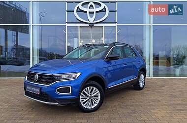 Позашляховик / Кросовер Volkswagen T-Roc 2021 в Києві