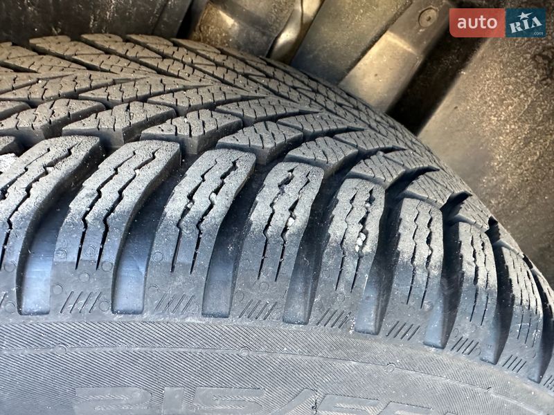 Внедорожник / Кроссовер Volkswagen T-Roc 2023 в Киеве