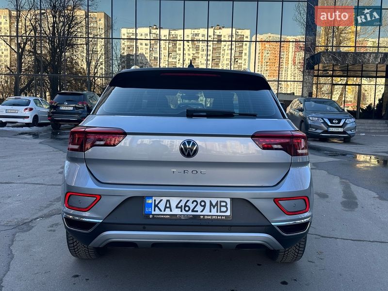 Внедорожник / Кроссовер Volkswagen T-Roc 2023 в Киеве