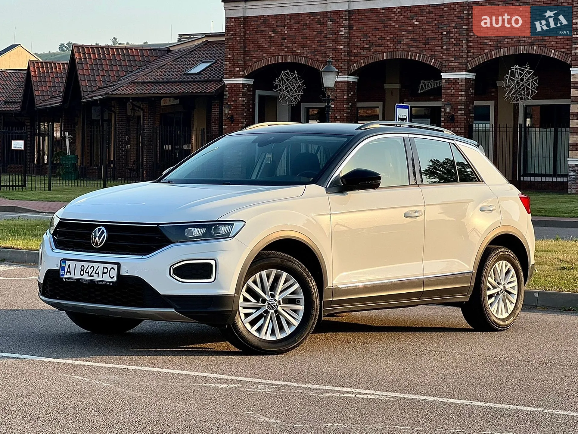 2021 Volkswagen T-Roc - фото 1