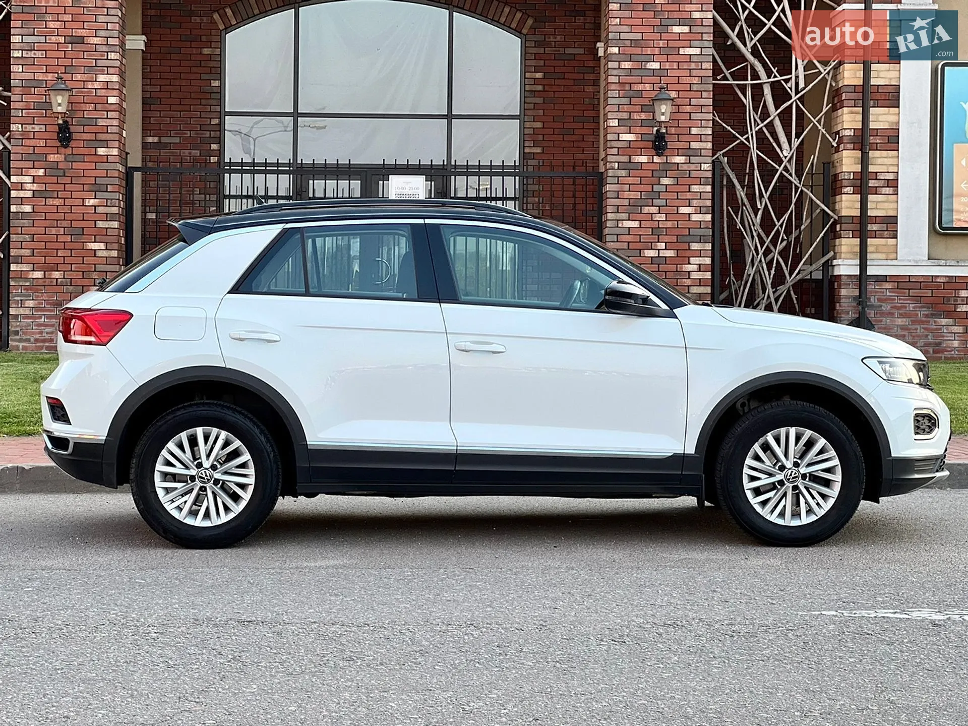 2021 Volkswagen T-Roc - мініатюра 12