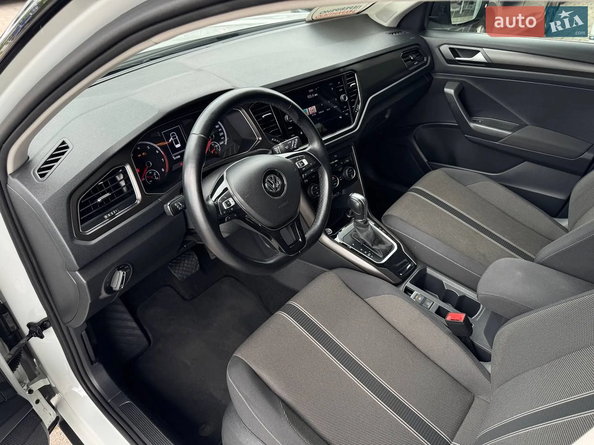 2019 Volkswagen T-Roc - мініатюра 26