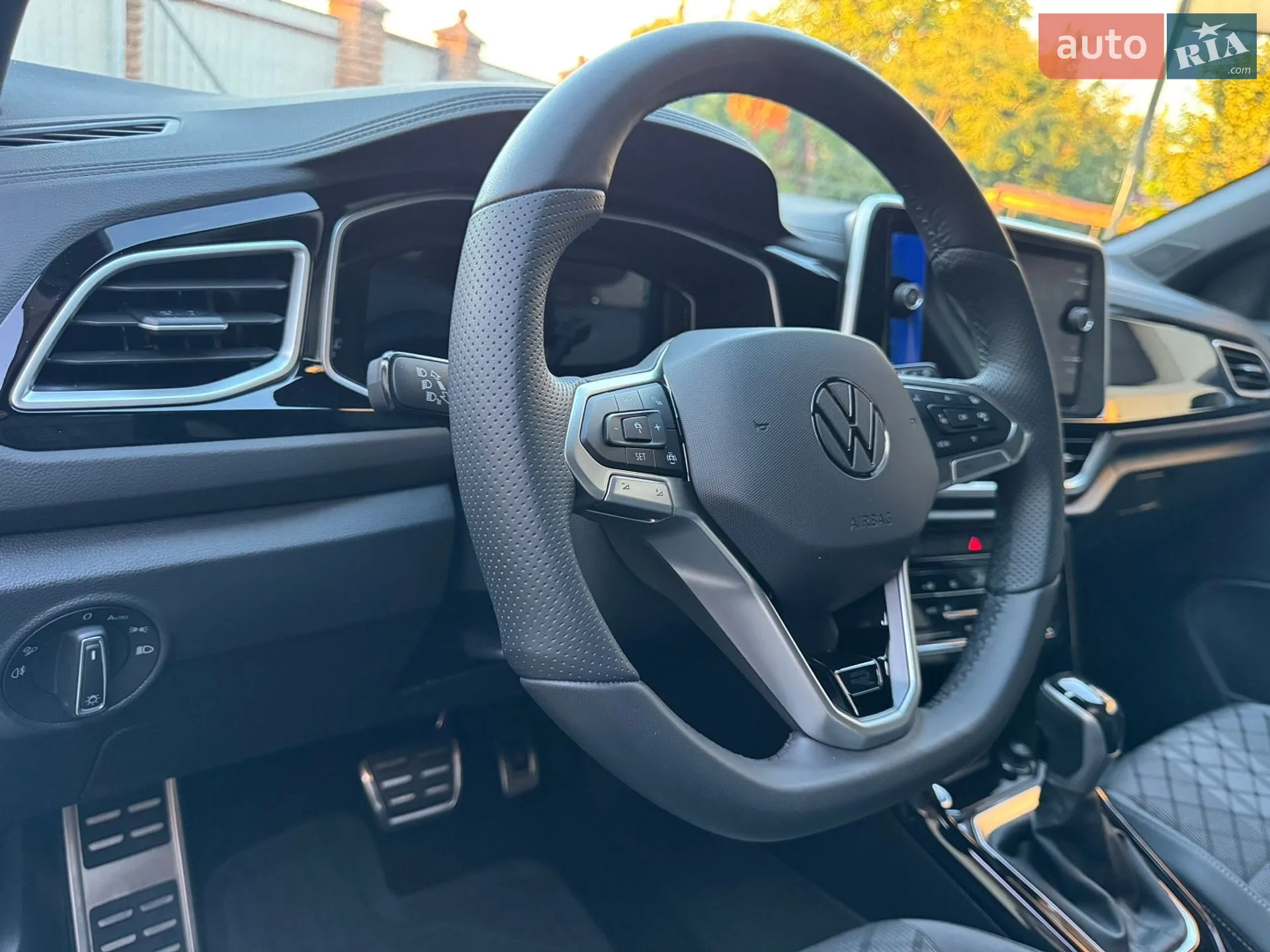 2025 Volkswagen T-Roc - мініатюра 46
