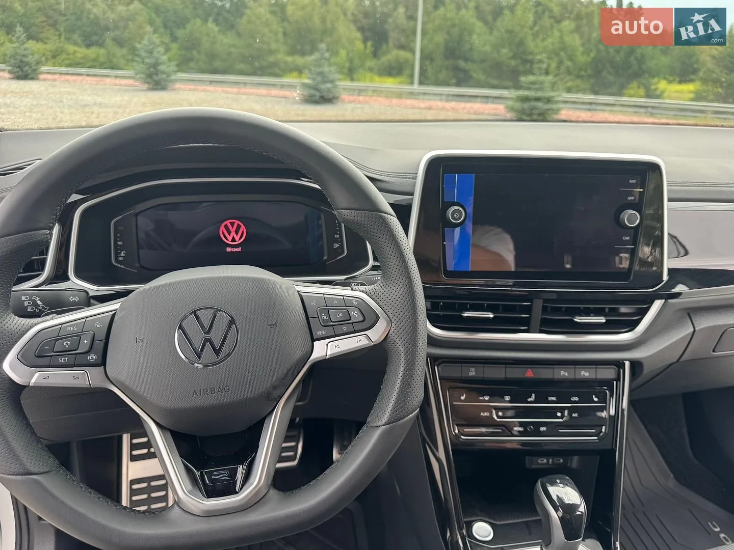 2025 Volkswagen T-Roc - мініатюра 27