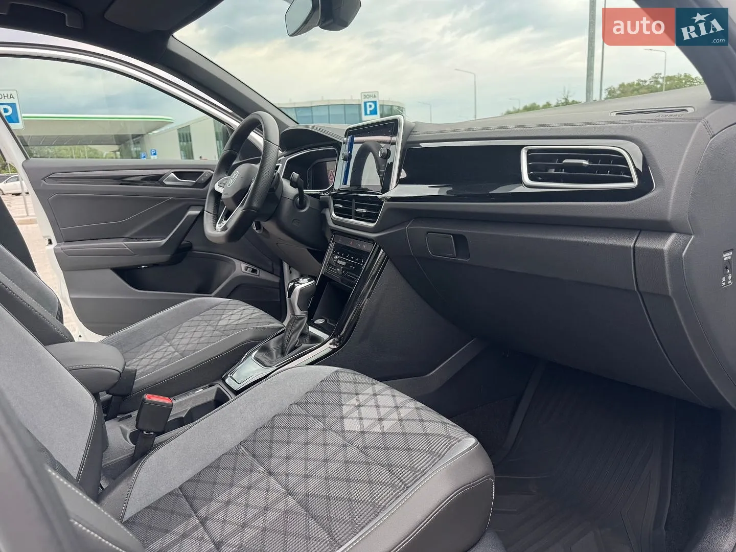 2025 Volkswagen T-Roc - мініатюра 41