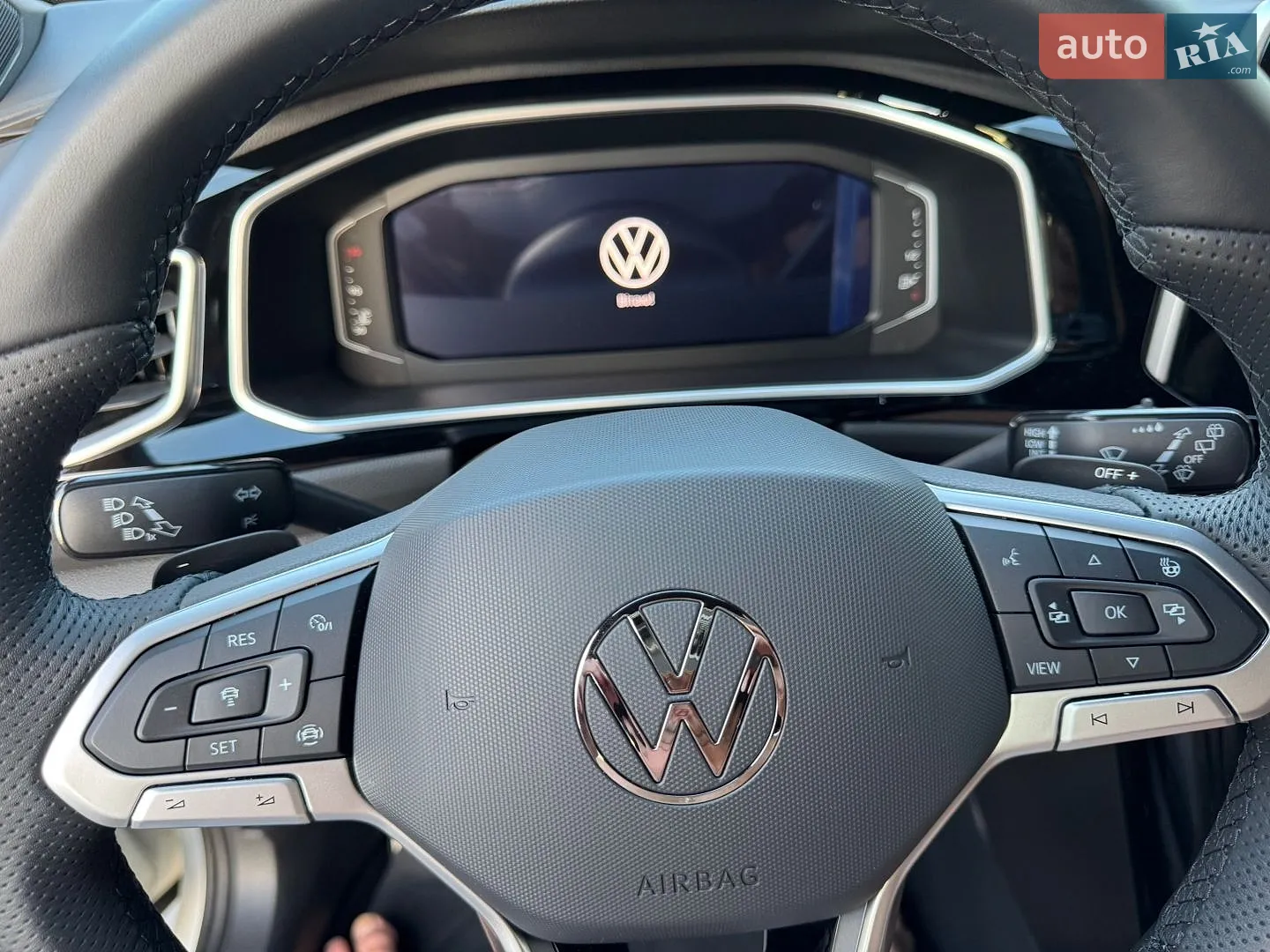 2025 Volkswagen T-Roc - мініатюра 46