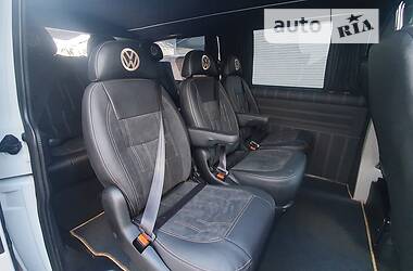 Минивэн Volkswagen T6 (Transporter) пасс. 2017 в Бердичеве