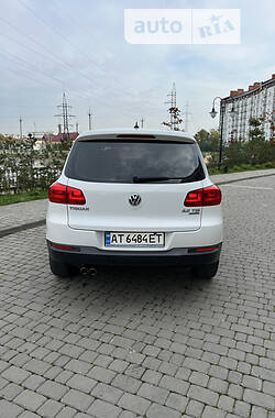 Внедорожник / Кроссовер Volkswagen Taigun 2013 в 
