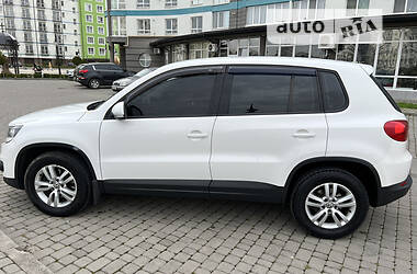Внедорожник / Кроссовер Volkswagen Taigun 2013 в 