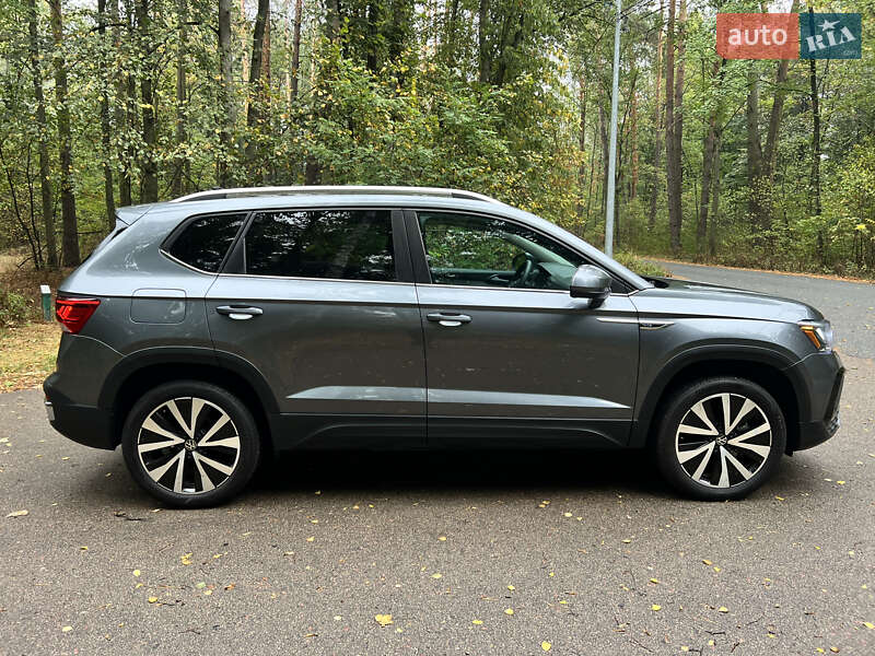 Внедорожник / Кроссовер Volkswagen Taos 2023 в Киеве