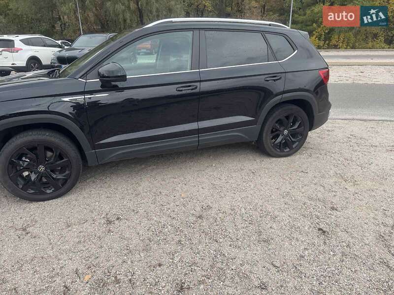Позашляховик / Кросовер Volkswagen Taos 2022 в Дніпрі фото 3 Позашляховик / Кросовер Volkswagen Taos 2022 в Дніпрі