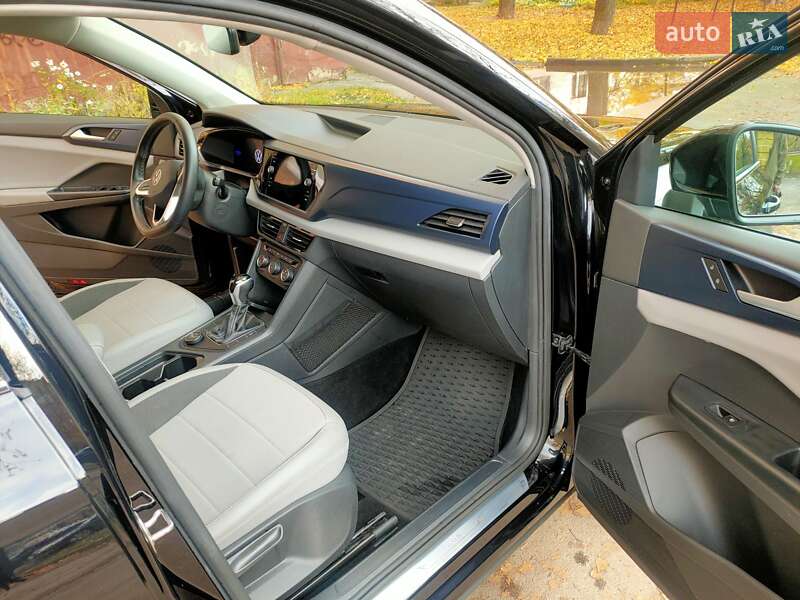 Внедорожник / Кроссовер Volkswagen Taos 2022 в Сумах