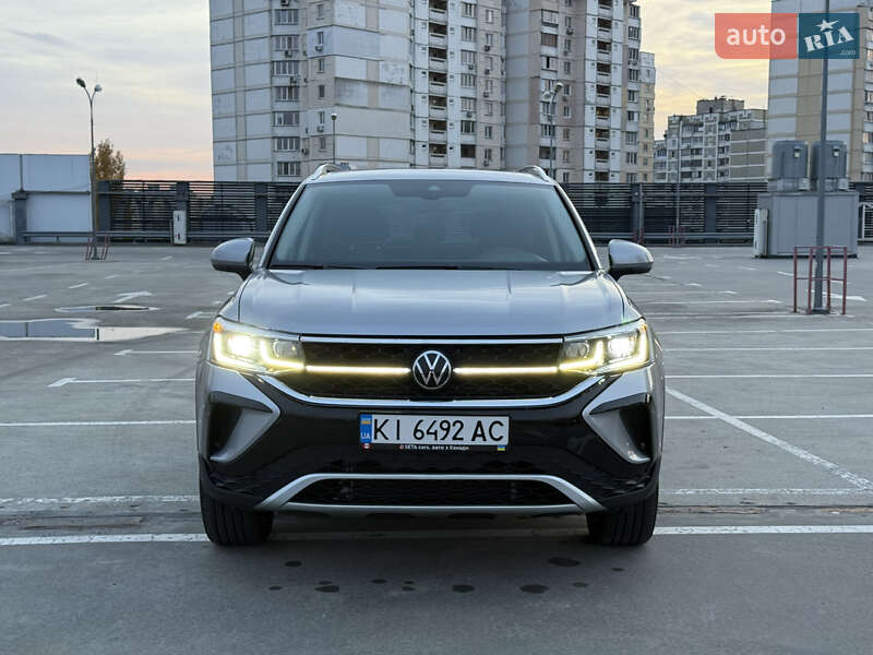 Внедорожник / Кроссовер Volkswagen Taos 2023 в Киеве