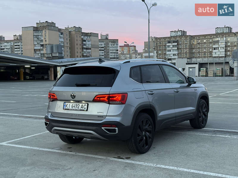 Внедорожник / Кроссовер Volkswagen Taos 2023 в Киеве
